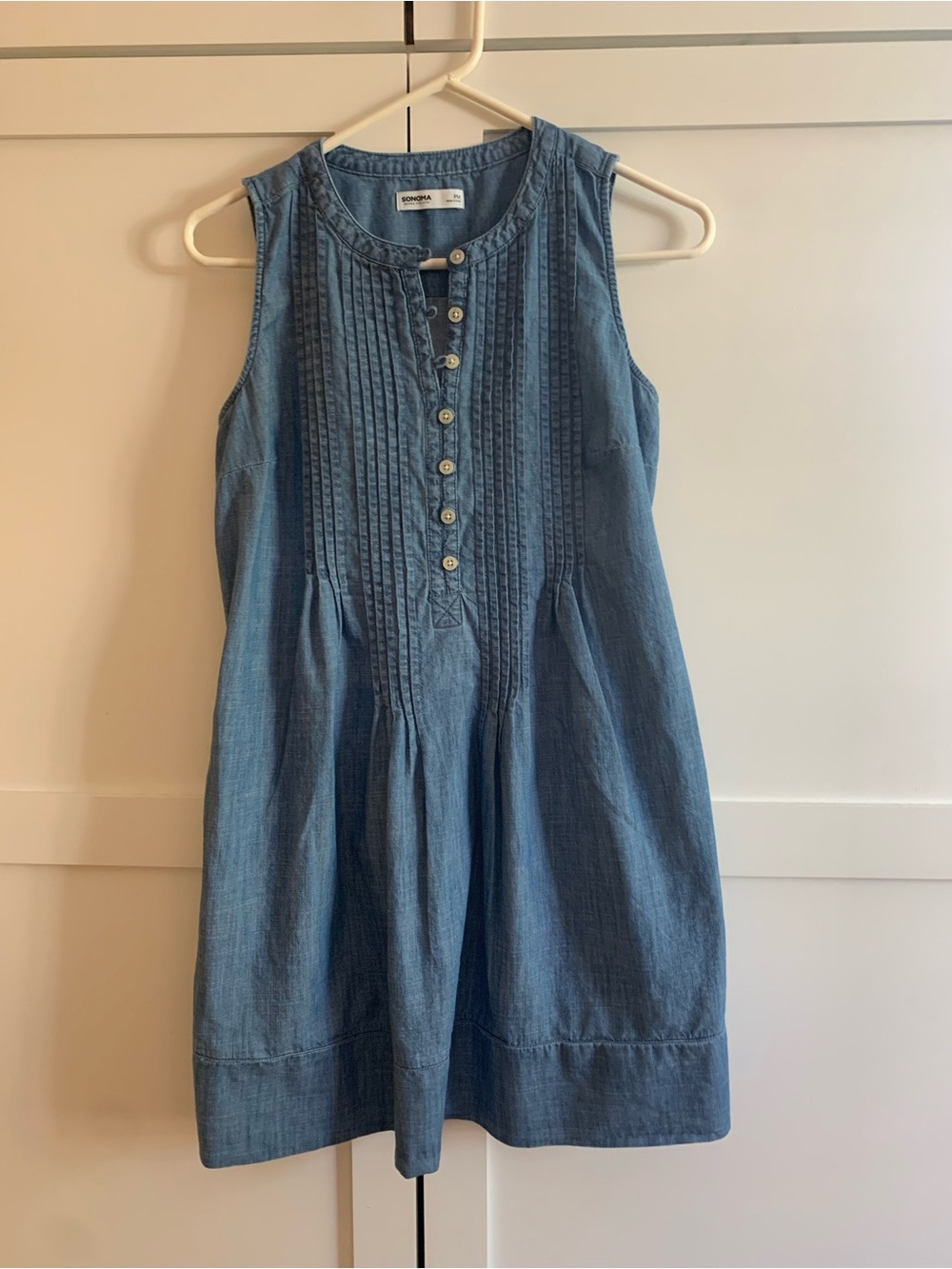 Chambray Sleeveless Dress with Pockets!